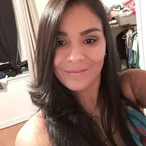 Meet your Posher, Raquel